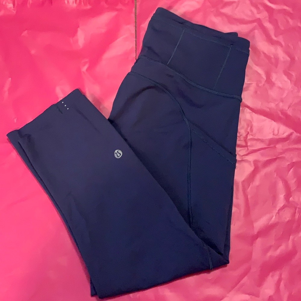 lululemon size 6 crop legging